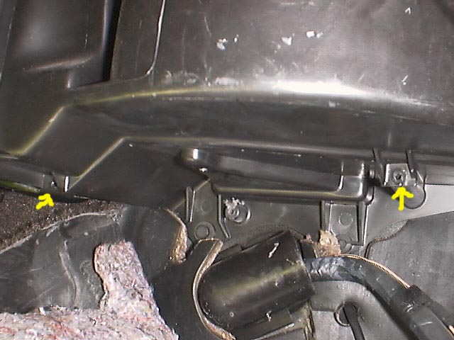 Ford Mustang/Mercury Capri 1983 Mercury Capri Rs. Ford Mustang/Mercury Capri